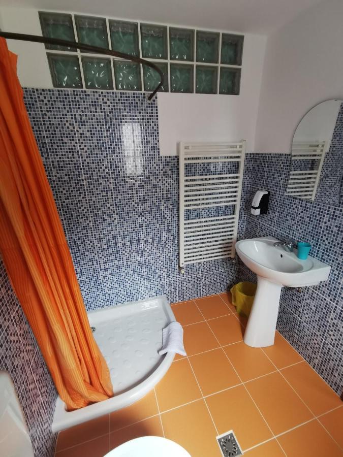 ホテル Cabana Cascada Cailor Borşa エクステリア 写真